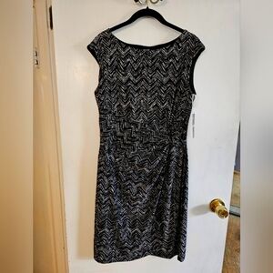 NWT Chaps Elegant Black and White Chevron Dress